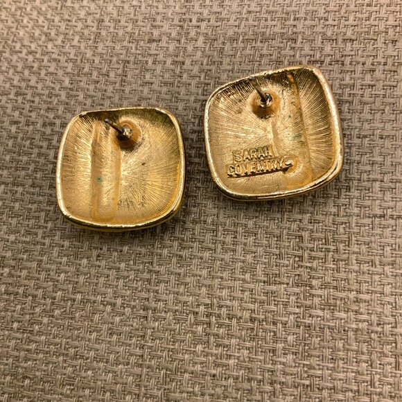 Sarah Coventry Vintage Navy Gold Tone Striped Square Stud Earrings - Picture 4 of 6